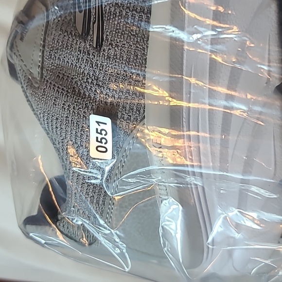 Skechers Men’s Size 13  D’Lux Walker Gray Shoes - Picture 9 of 9